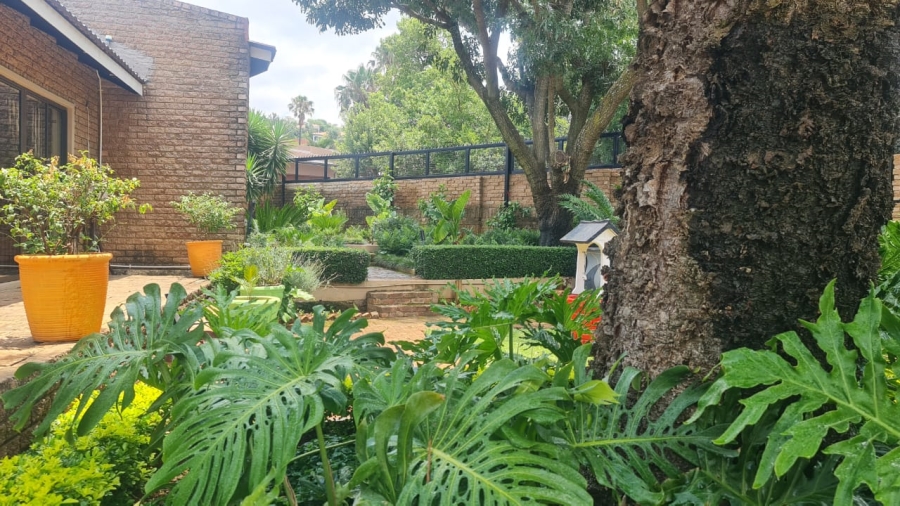 7 Bedroom Property for Sale in Cashan North West